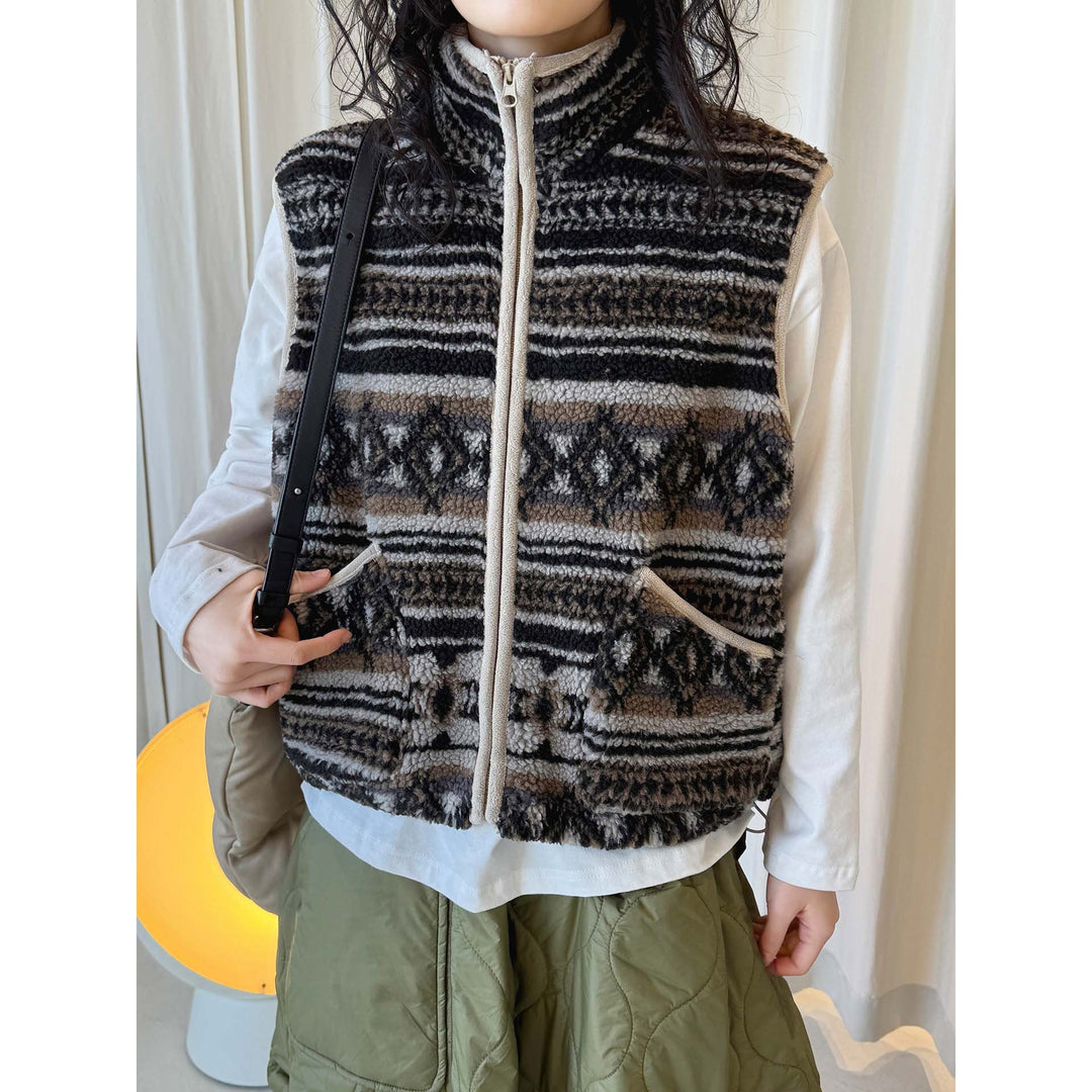 Women Patterned Fleece Vest with Stand-Up Collar and Zipper Amarae