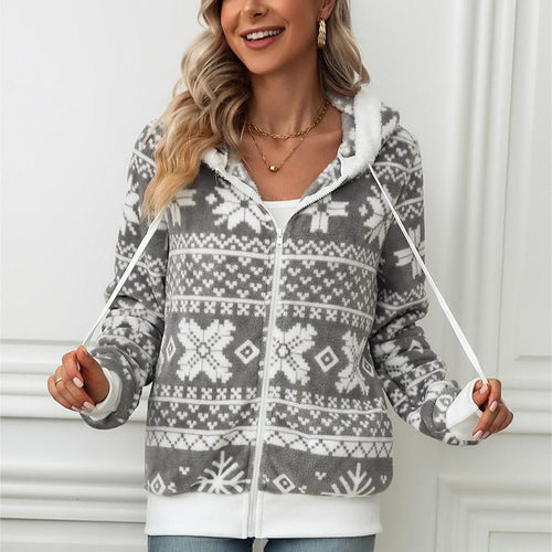 Women's fleece jacket with soft lining and chic winter pattern