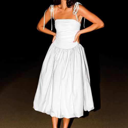Ladies Elegant Evening Dress with Off-Shoulder Design and Flowing Skirt Amarae