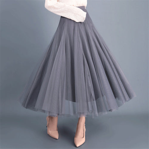 Elegant tulle skirt for women with voluminous cut and elastic waist Amarae