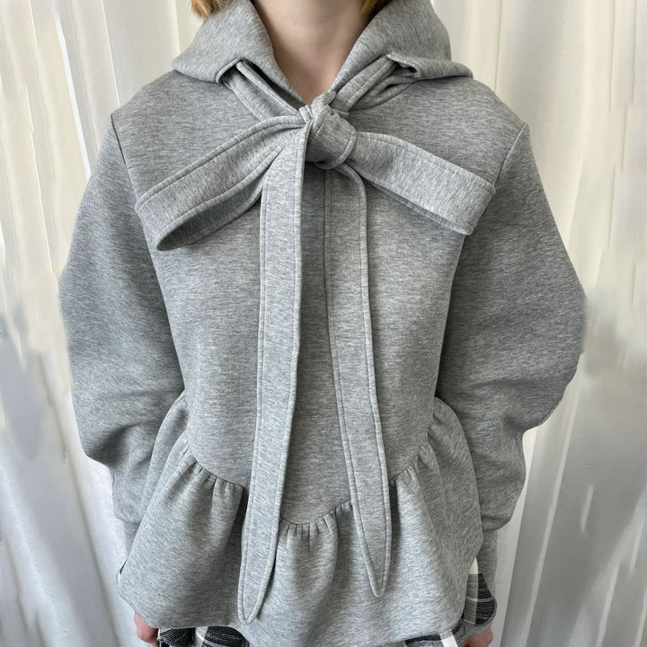 Sweater woman with tie detail and ruffles Lune London