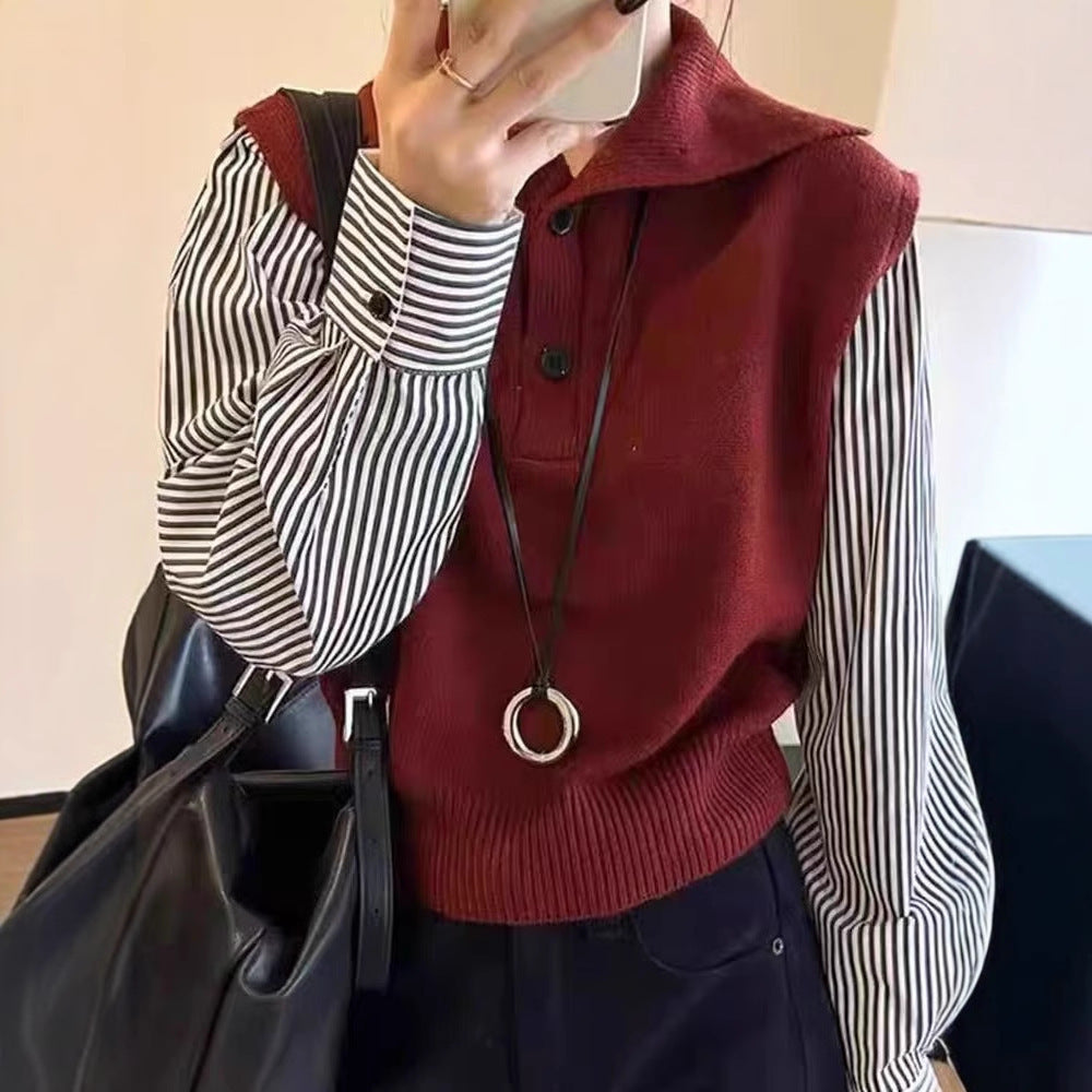 Pull élégant pour femmes avec col montant et détails de boutons Chic & Stil