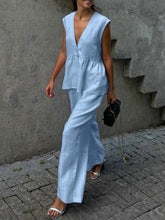 Ladies airy jumpsuit with V-neck and flowing cut Lune London