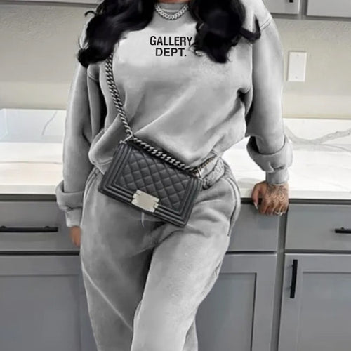 Women's leisure set with stylish graphics Amarae