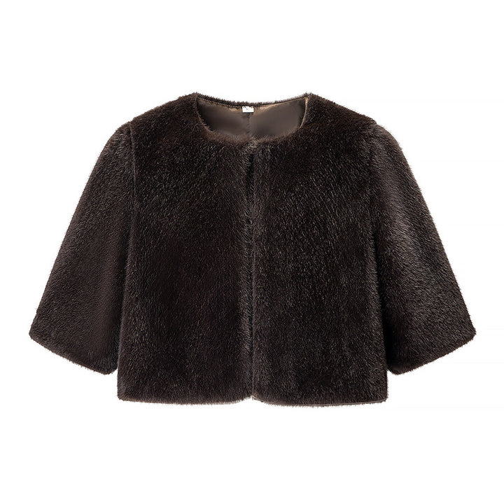 Women's Short-Cut Faux Fur Capelet with Three-Quarter Sleeves and Round Neckline Amarae