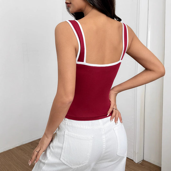 Haut ajusté pour femmes avec des détails de bretelles raffinés Chic & Stil
