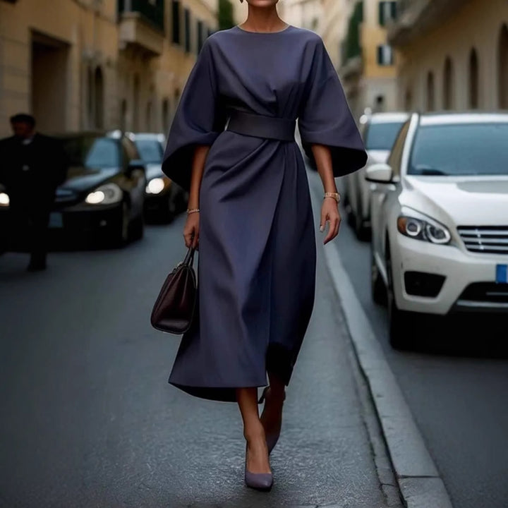 Fluid maxi dress for women with elegant sleeves and a belt at the waist Lune London