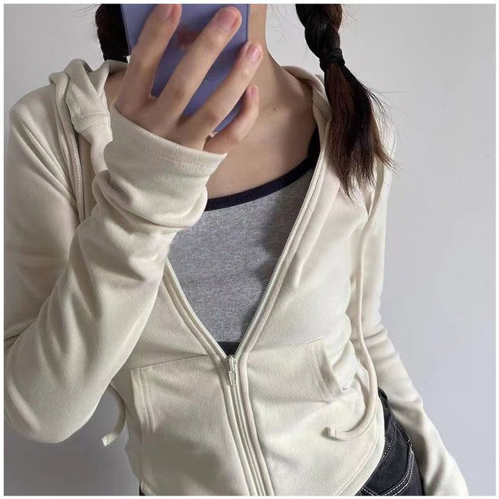 Ladies fashionable hoodie with practical zipper Chic & Stil