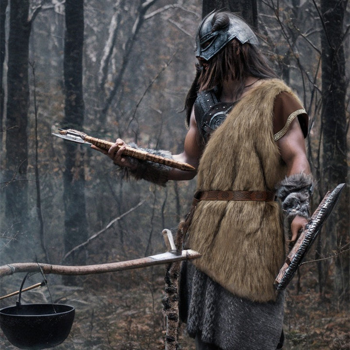 Unisex shoulder cape made of faux fur with decorative leather belt and asymmetrical cut Amarae