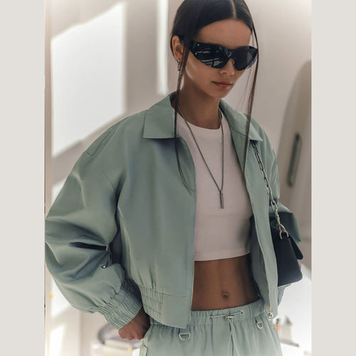Veste de transition sportive pour femmes avec taille élastique et détails stylés Chic & Stil
