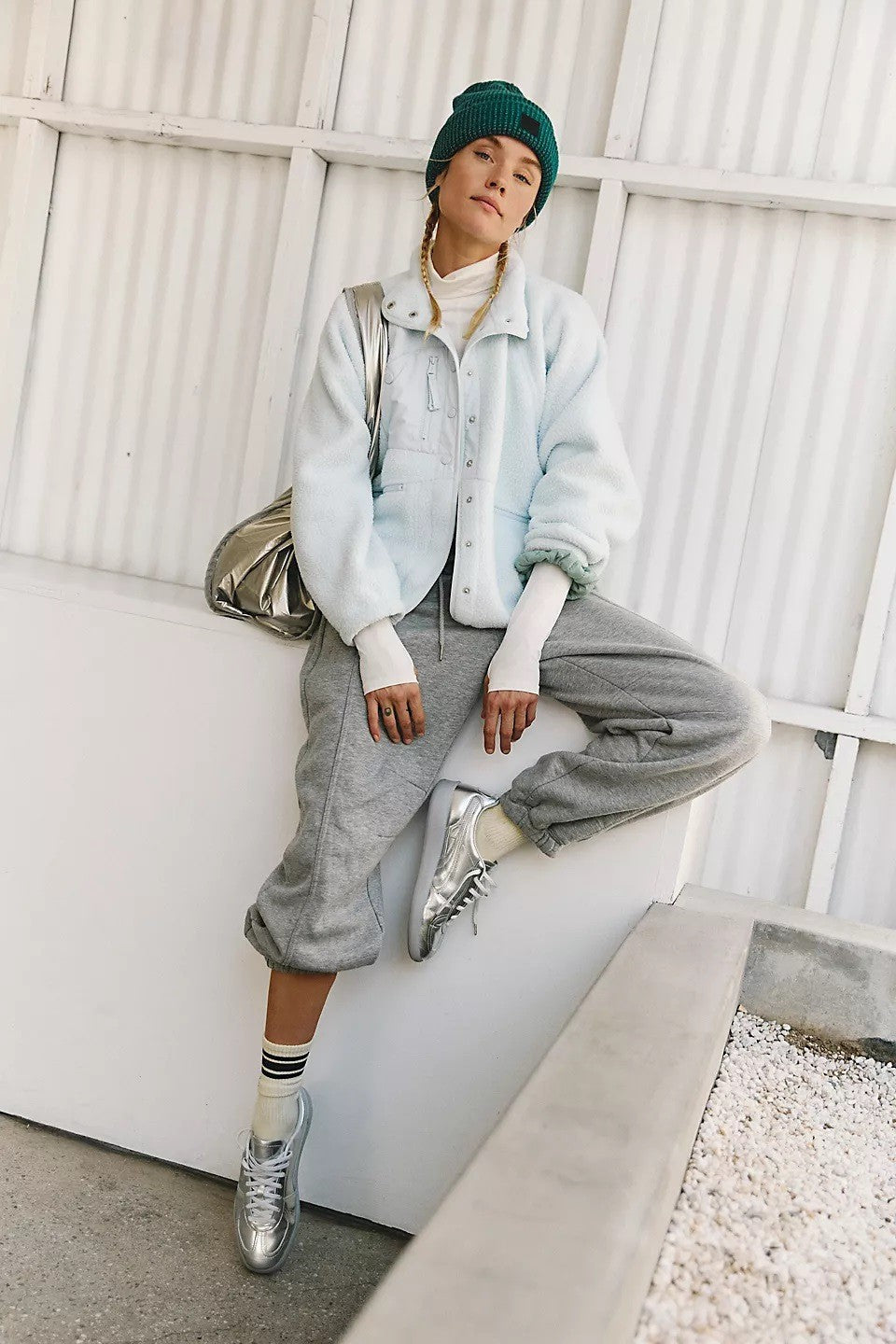 Elegant and comfortable fleece jacket for women Lune London