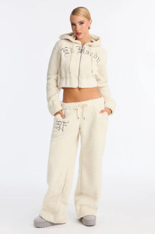 Sweat à capuche confortable pour femmes avec pantalon de détente assorti Chic & Stil