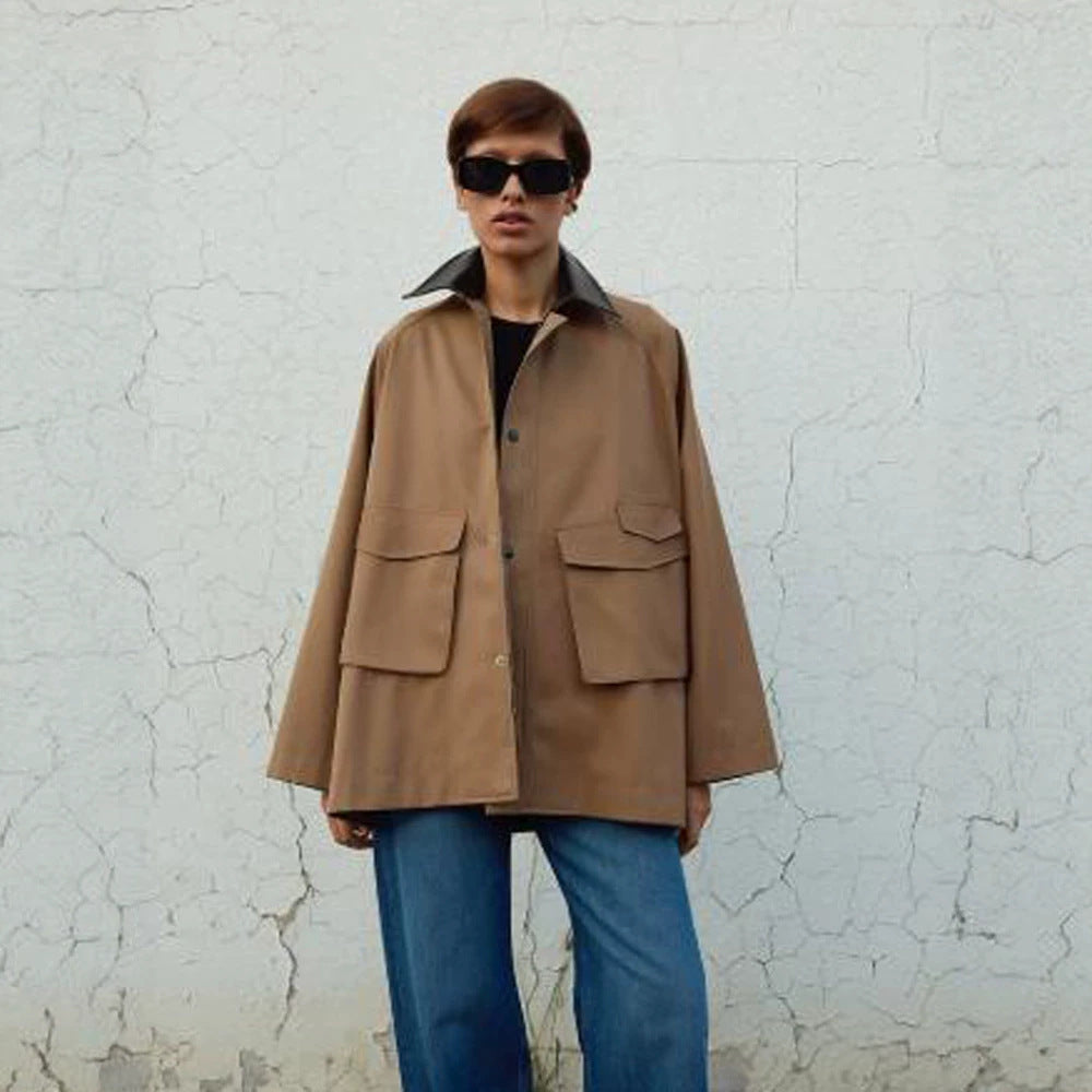 Women Oversize utilitarian Jacket with large flap pockets and contrast collar Amarae