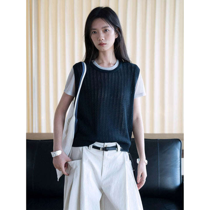 Ladies Sleeveless Fine Knit Top with Textured Stitch Look Amarae