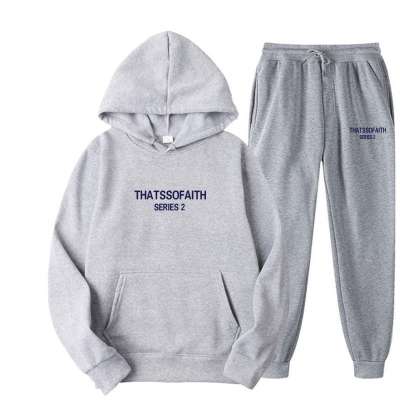 Women's tracksuit with modern hooded sweatshirt and comfortable sweatpants Chic & Stil