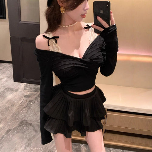 Women's long sleeve shirt with elegant gathering and lace accents Chic & Stil