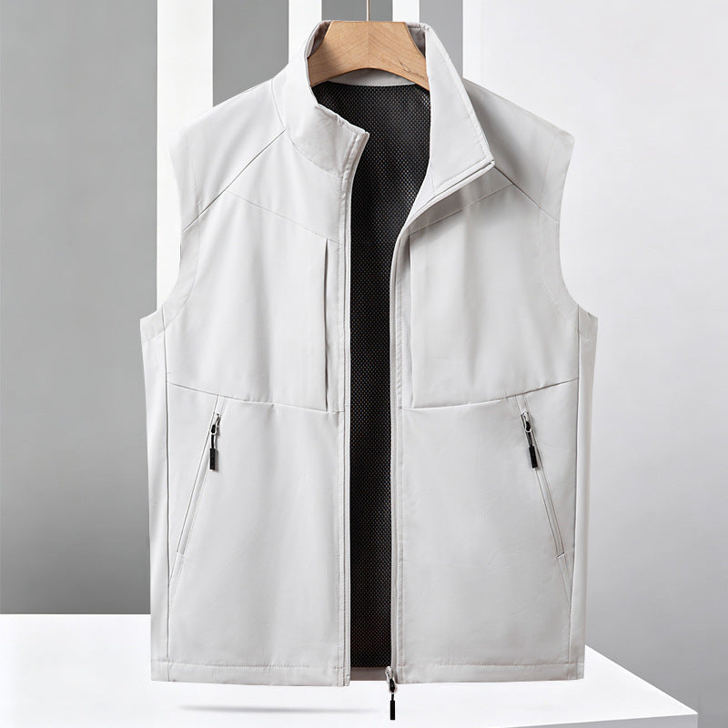 Men's Lightweight Multifunctional Softshell Vest with Breathable Mesh Lining and Two-Way Zipper Amarae