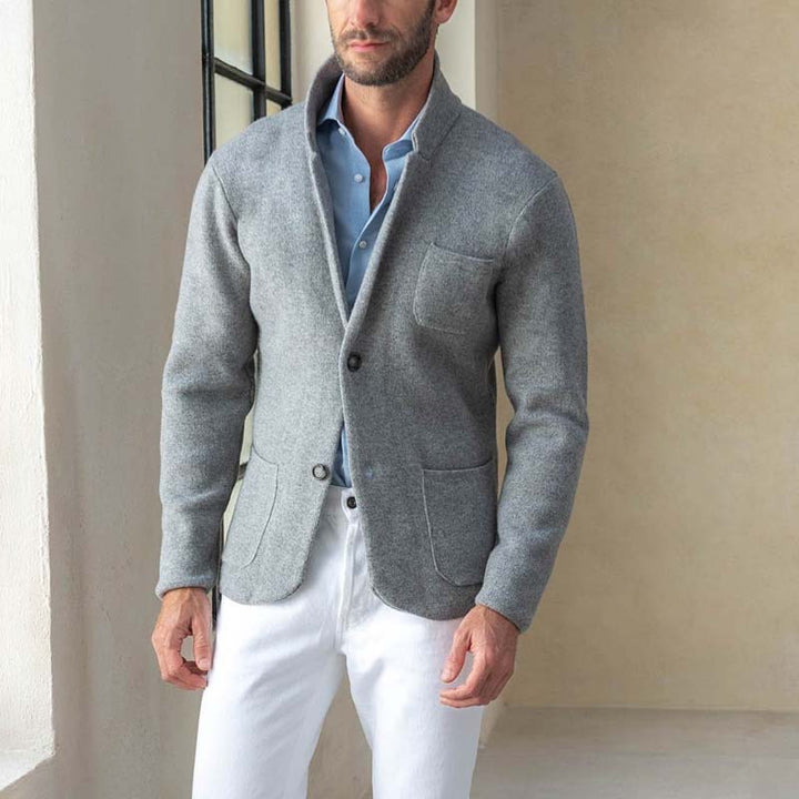 Men's cardigan with elegant cut and practical pockets Lune London