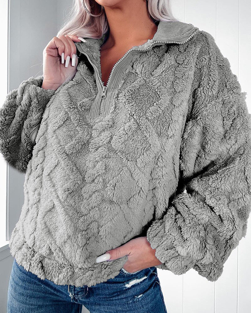 Cozy fleece sweater for women with zipper and honeycomb pattern Lune London