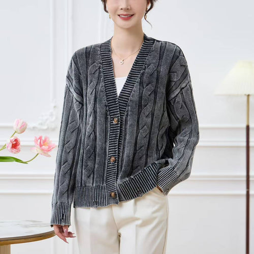 Cardigan en tricot épais pour femmes avec col en V et boutons décoratifs Chic & Stil