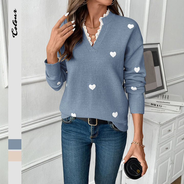 Lady knitted sweater with heart pattern and V-neck Lune London