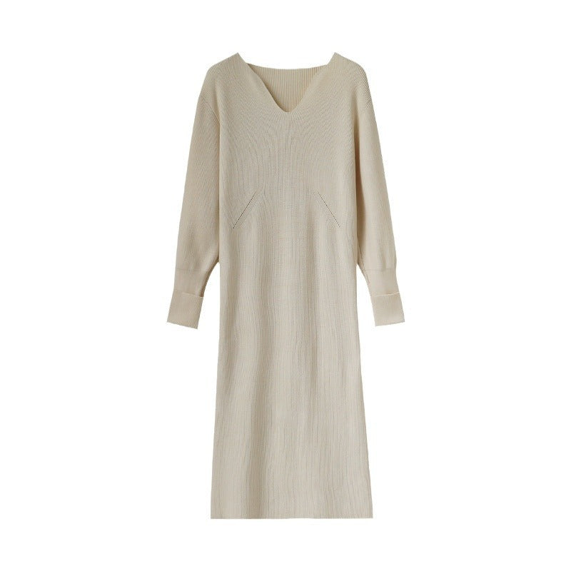 Robe en tricot pour femmes avec décolleté en V profond et coupe confortable Chic & Stil