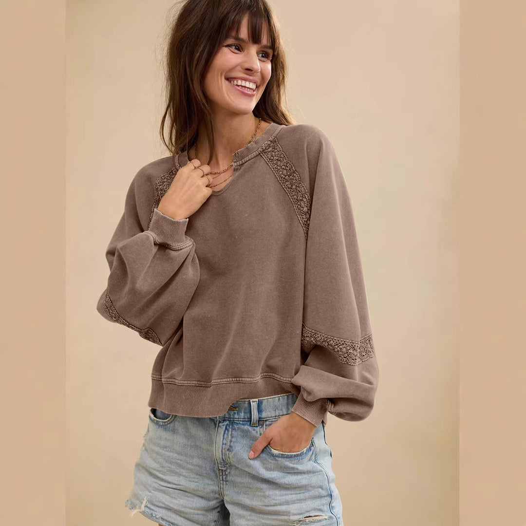 Women's sweatshirt with lace inserts, V-neck and balloon sleeves Amarae