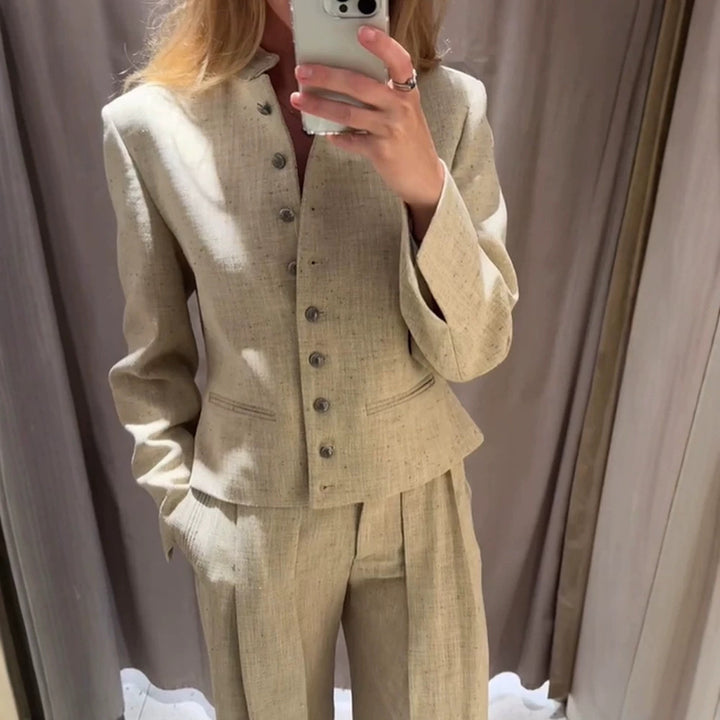 Women's stand collar jacket with metal buttons and wide pleated trousers Amarae