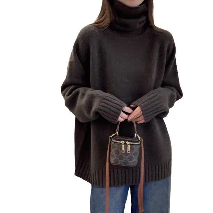 Pull en tricot épais pour femmes avec col montant et fentes sur les côtés Chic & Stil
