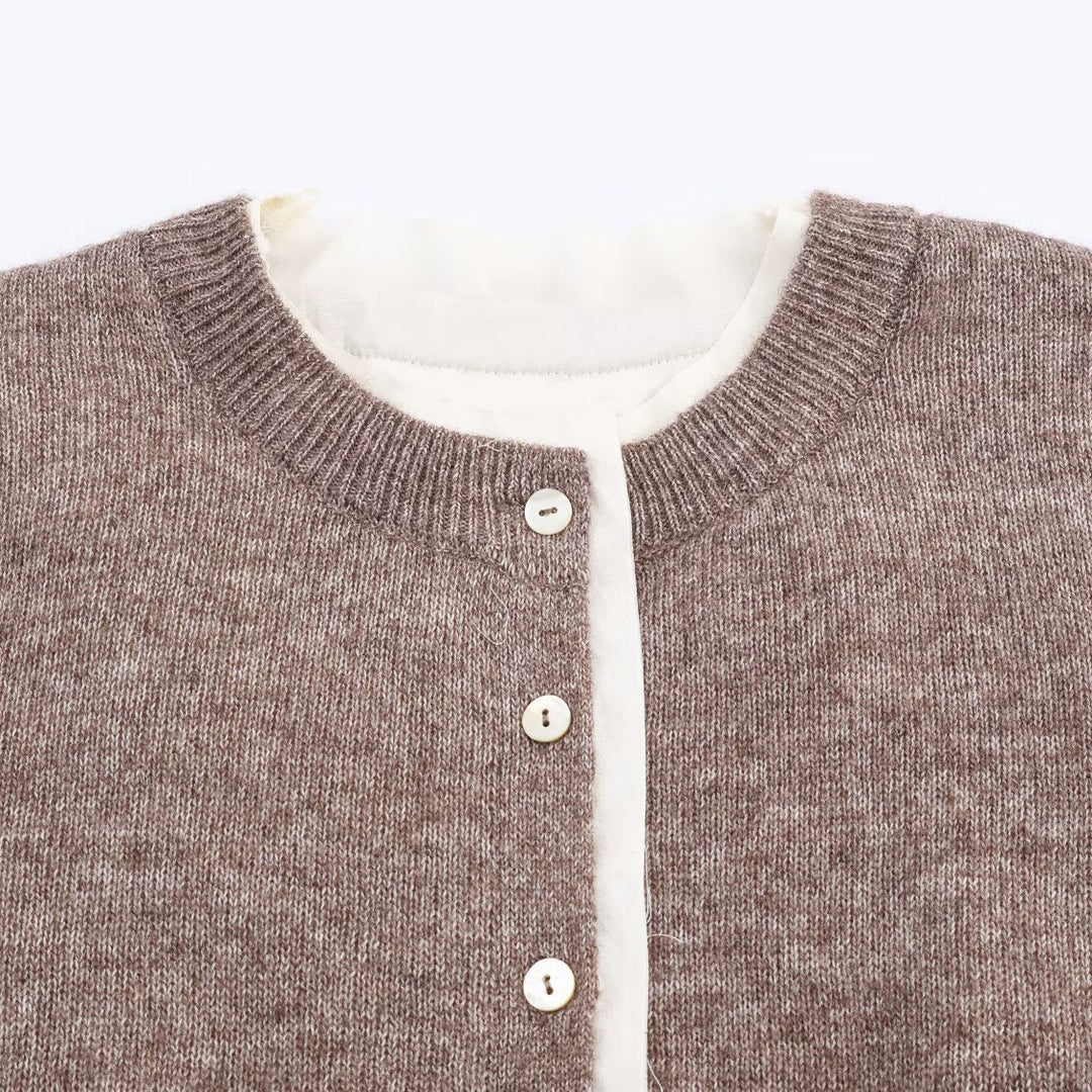 Casual knit jacket for women with round neck and button details Lune London