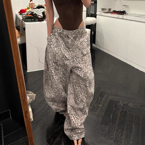 Chic and Stylish Loose Fit Jeans for Women