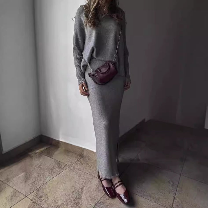 Lune London Elegant knitted maxi dress for women with relaxed fit
