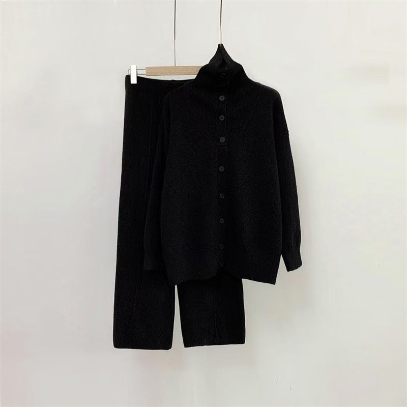 Ensemble tricot femme avec col haut et design à boutons Chic & Stil
