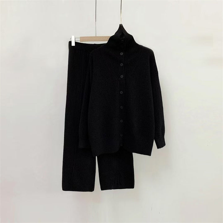 Ensemble tricot femme avec col haut et design à boutons Chic & Stil