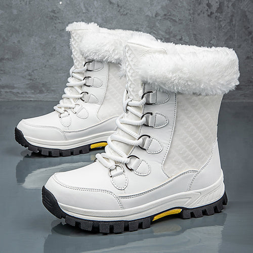Women's winter hiking boots with insulating lining and non-slip sole Amarae