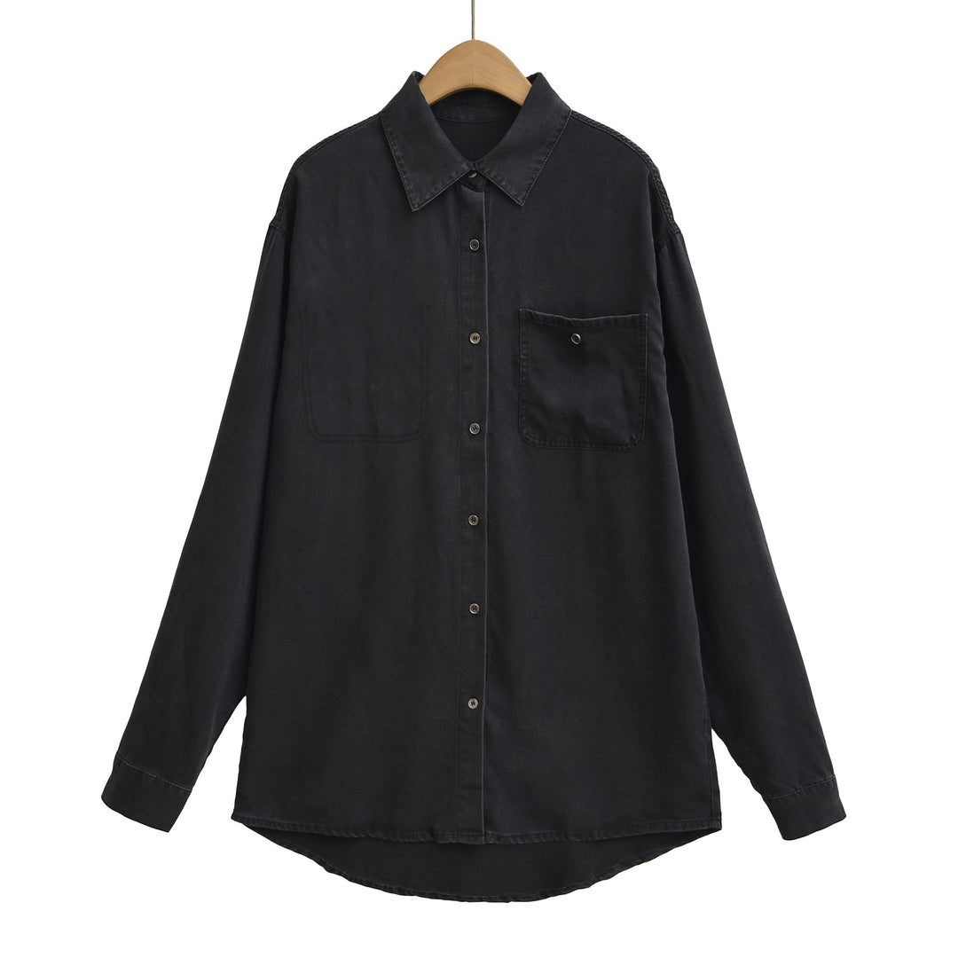 Lune London casual long sleeve blouse for women with practical chest pocket and classic collar