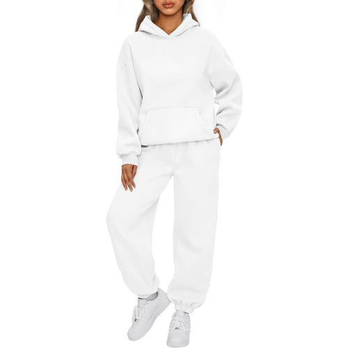 Ladies comfortable tracksuit with practical pockets Amarae