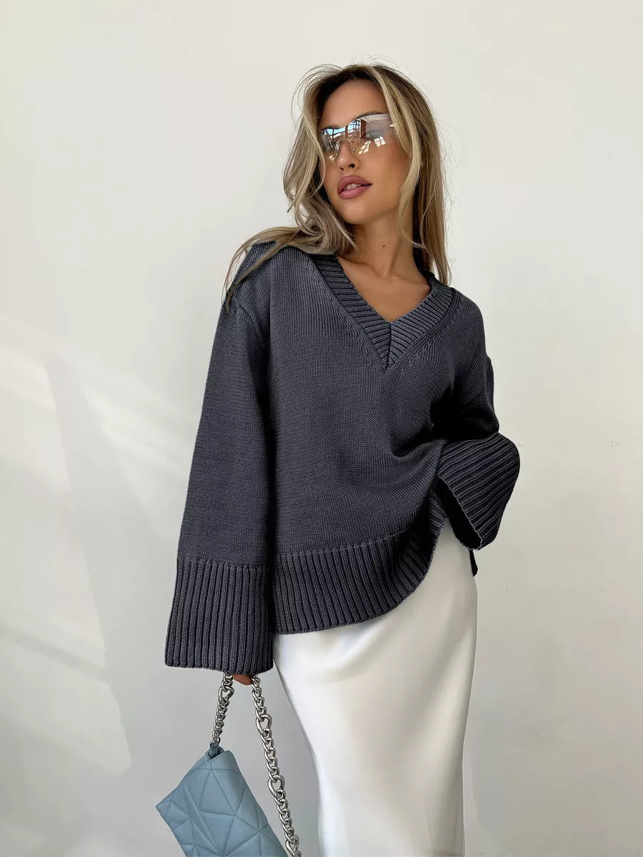 Women Elegant Knit Sweater with V-neck and Soft Material Lune London
