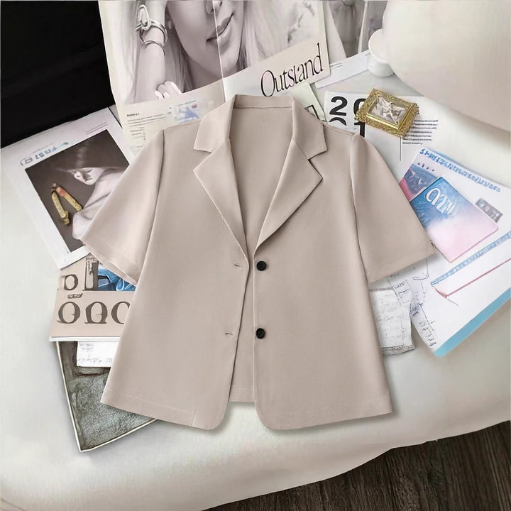 Short sleeve blazer jacket for women in lightweight material Lune London