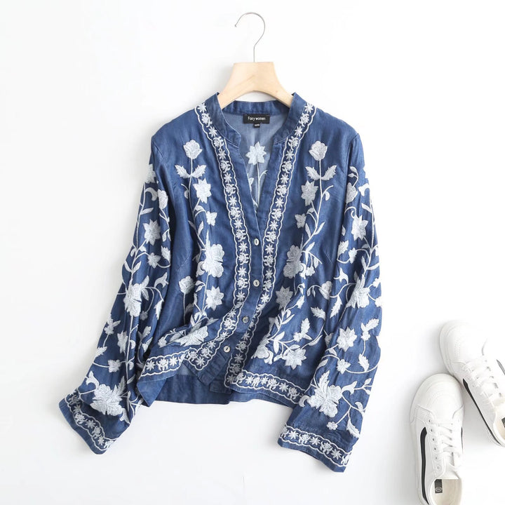Vintage embroidered blouse for women with elegant collar and snap button closure Lune London
