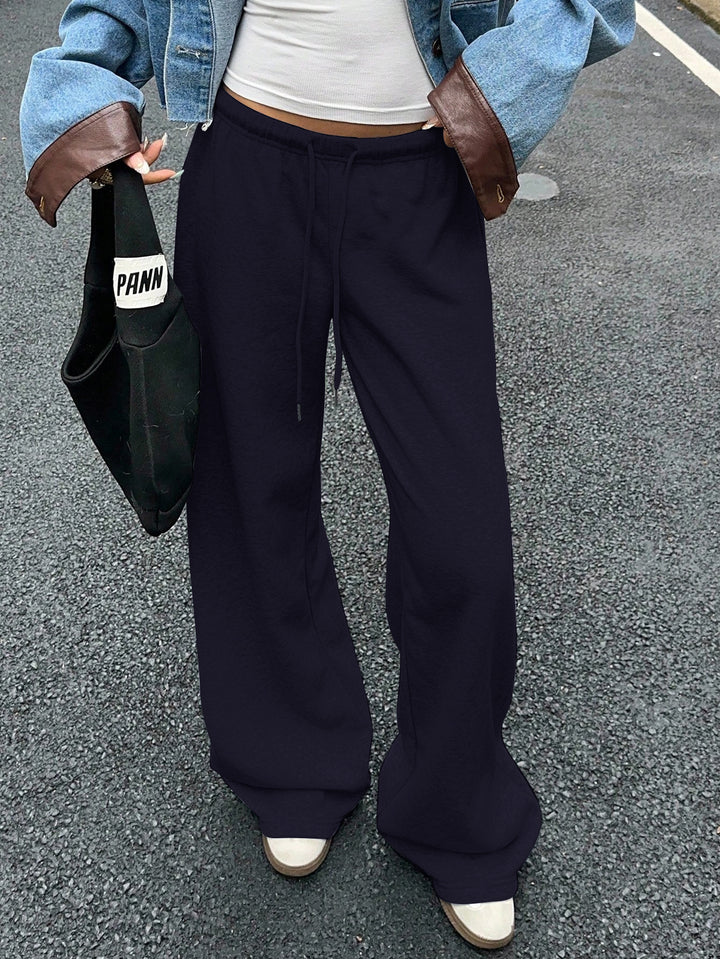 Women Comfortable Loose Sports Pants with Practical Pockets Lune London