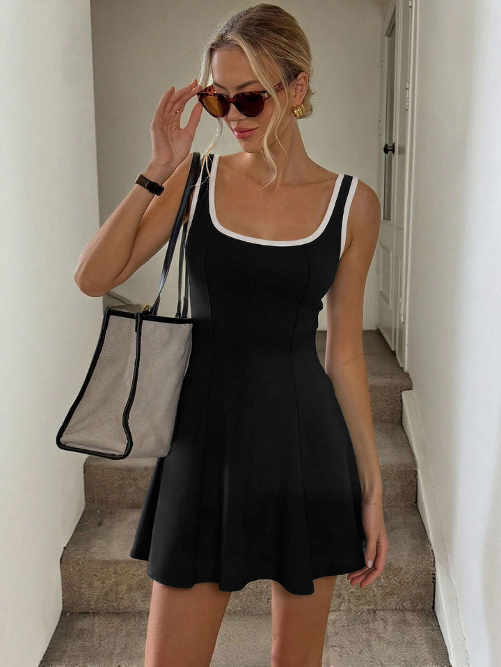Robe d'été sportive pour femmes avec une silhouette flatteuse et une coupe confortable Chic & Stil