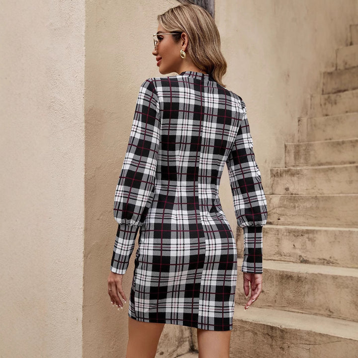 Plaid dress for women with an elegant belt accent and puff sleeves Lune London