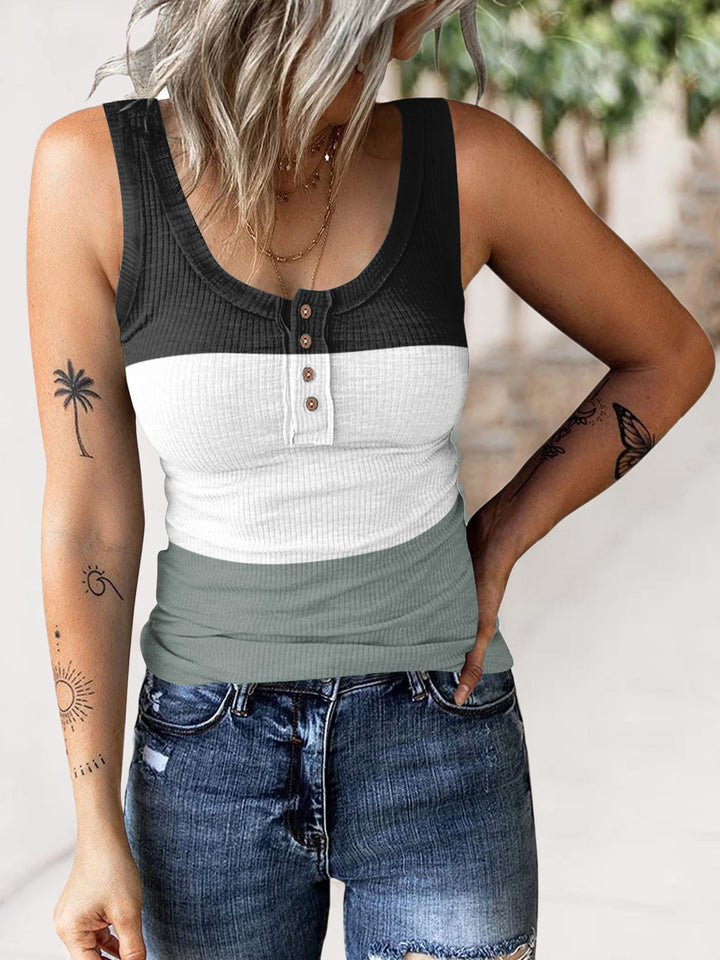 Ladies Comfortable Tank Top with Button Placket and Ribbed Structure Lune London