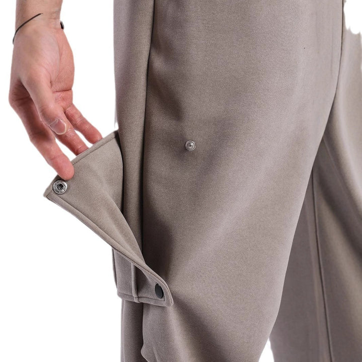 Cargo jogger pants for men with side pockets and elastic waistband Lune London