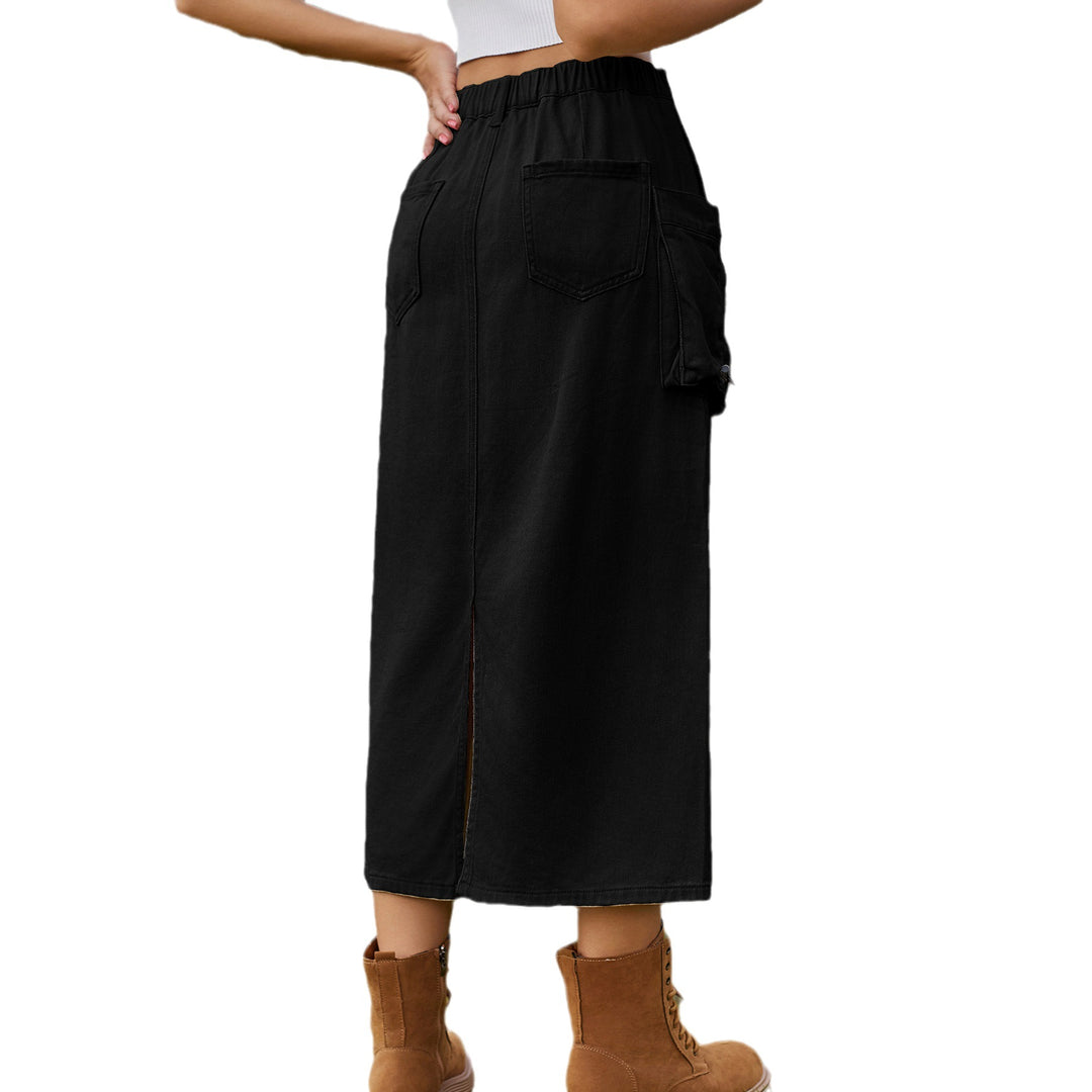 Maxi skirt for women in a utilitarian style with practical pockets Lune London
