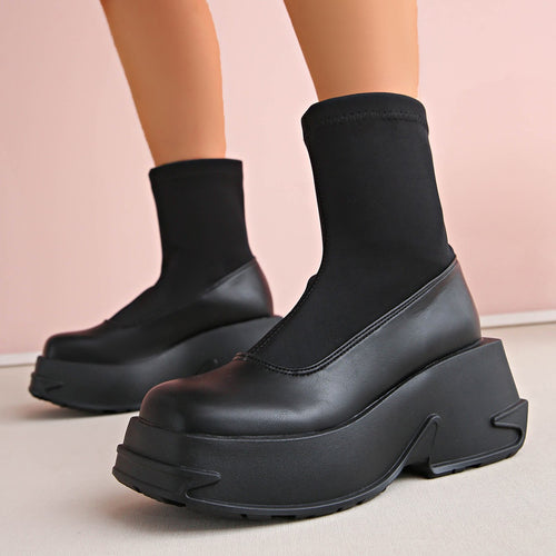 Women's platform sneakers with an elegant sock design and non-slip sole Amarae