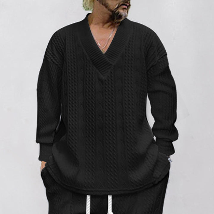 Casual men's sweater with textured cable design and V-neck Lune London