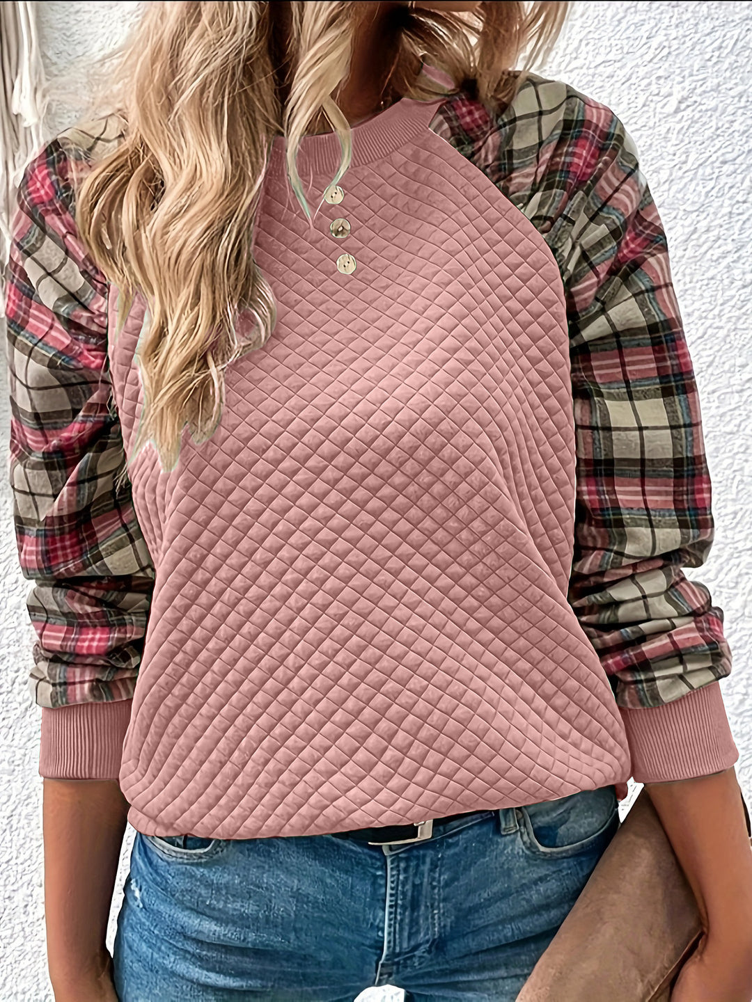 Women's Casual Sweatshirt with Quilted Design and Checkered Sleeves Lune London