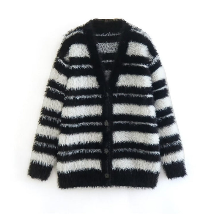 Ladies comfortable knitted cardigan with a modern striped pattern and a soft material Lune London